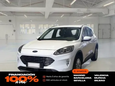 Usado Ford Kuga Business Edition 225 CV (165 kW) 2022 Blanco SUV