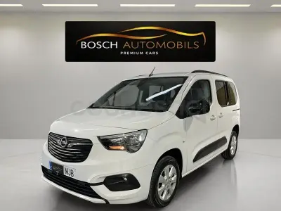 Käytetty Opel Combo Life Edition+ 102 HP (75 kW) 2023 Valkoinen Tila-auto