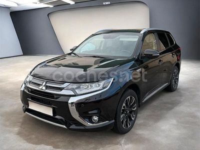 Usado Mitsubishi Outlander P-HEV 203 CV (149 kW) 2016 Marrón SUV