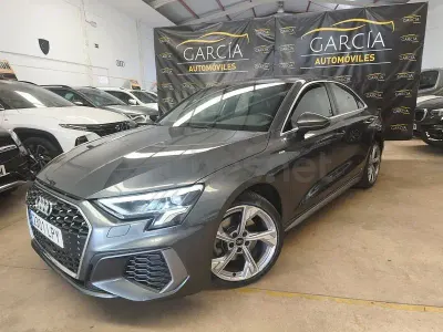 Usado Audi A3 S-Line 116 CV (85 kW) 2021 Gris / plata Berlina