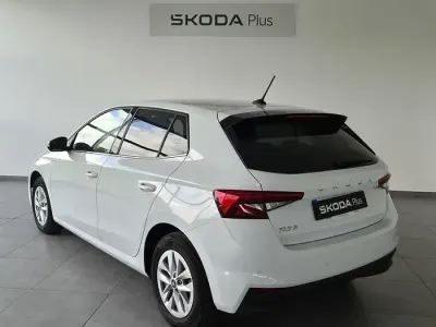 Usado Skoda Fabia Selection 115 CV (84 kW) 2025 Blanco Utilitario