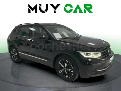 Begagnad VW Tiguan Life 150 HK (110 kW) 2021 Svart SUV
