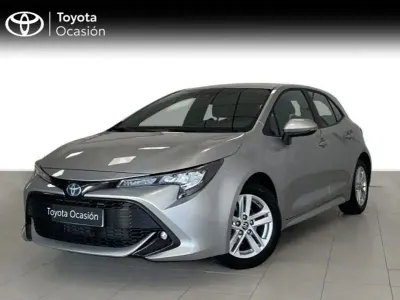Usado Toyota Corolla Active 122 CV (89 kW) 2023 Gris / plata Berlina