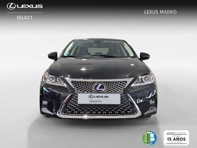 Lexus CT200h