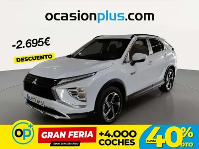 Usado Mitsubishi Eclipse Cross 188 CV (138 kW) 2025 Blanco SUV