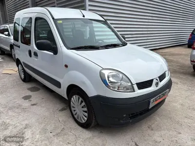 Usado Renault Kangoo Authentique 65 CV (47 kW) 2003 Blanco Monovolumen