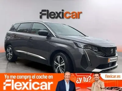 Usado Peugeot 5008 Allure 131 CV (96 kW) 2024 Gris SUV