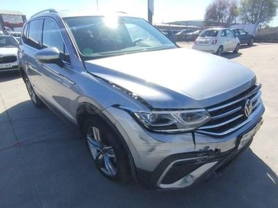 Usado VW Tiguan Allspace Life 150 CV (110 kW) 2023 Gris / plata SUV