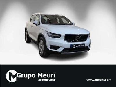 Begagnad Volvo XC40 Momentum 190 HK (139 kW) 2018 Vit SUV