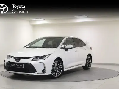 Usado Toyota Corolla Style 140 CV (102 kW) 2024 Blanco Berlina