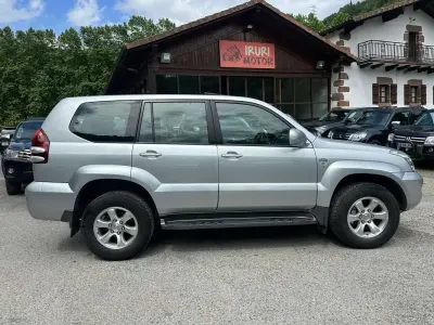 Usado Toyota Land Cruiser 166 CV (122 kW) 2006 Plateado SUV