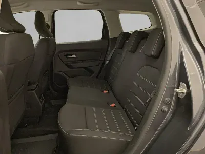 Usado Dacia Duster Journey 130 CV (95 kW) 2023 Gris SUV