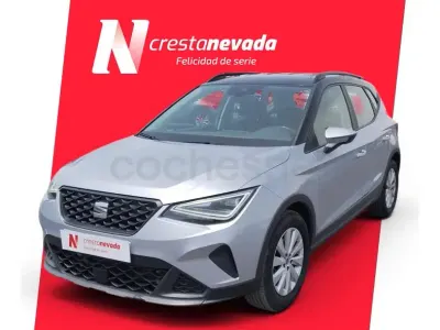 Usado Seat Arona Style 115 CV (84 kW) 2024 Gris / plata SUV