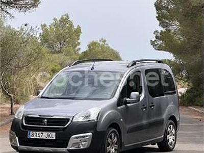 Gris / plata Usado 2015 Peugeot Partner Tepee Outdoor Monovolumen | 6500 € (Super precio)