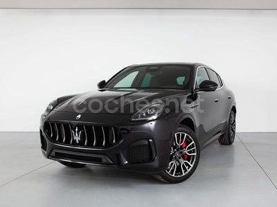 Negro Nuevo 2025 Maserati Grecale SUV | 102.400 €