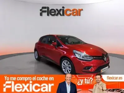 Usado Renault Clio Zen 90 CV (66 kW) 2017 Rojo