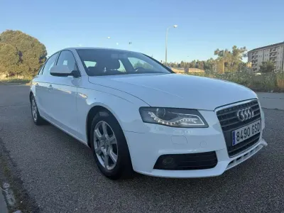 Usado Audi A4 136 CV (100 kW) 2009 Blanco Berlina