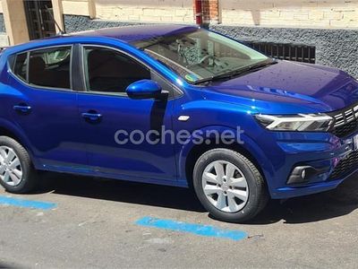 Usado Dacia Sandero Expression 101 CV (74 kW) 2023 Azul Berlina