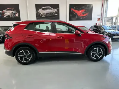 Occasion Kia Sportage 136 PK (100 kW) 2024 Rood SUV