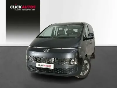 Usado Hyundai Staria 177 CV (130 kW) 2023 Gris Monovolumen