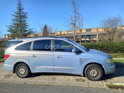 Usado Ssangyong (KGM) Rodius 165 CV (121 kW) 2006 Azul Monovolumen
