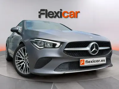 Usado Mercedes CLA200 Shooting Brake 163 CV (119 kW) 2019 Gris Familiar