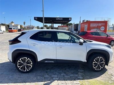 Usado Toyota Yaris Cross Plus 116 CV (85 kW) 2022 Blanco SUV