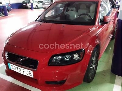 Usado Volvo C30 Summum 220 CV (161 kW) 2006 Rojo Utilitario