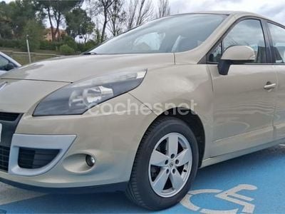Usado Renault Scénic III 110 CV (80 kW) 2011 Beige Monovolumen
