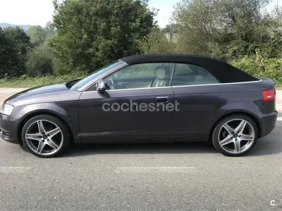 Usado Audi A3 Cabriolet Ambition 105 CV (77 kW) 2009 Violeta / lila Descapotable