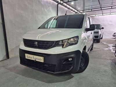 Usado Peugeot Partner 103 CV (75 kW) 2021 Blanco Monovolumen
