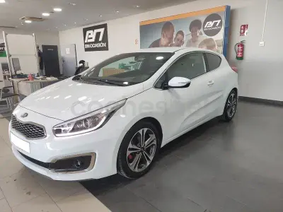 Occasion Kia Ceed 120 PK (88 kW) 2017 Wit Hatchback