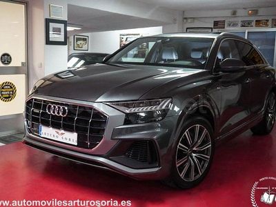 Usado Audi Q8 S-line plus 286 CV (210 kW) 2022 Gris / plata SUV