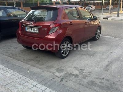 Granate Usado 2011 Toyota Yaris Sport Berlina | 4200 €