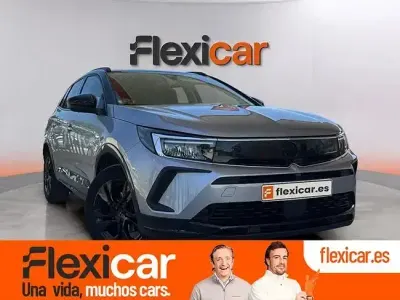 Usado Opel Grandland X GS Line 130 CV (95 kW) 2022 Gris SUV