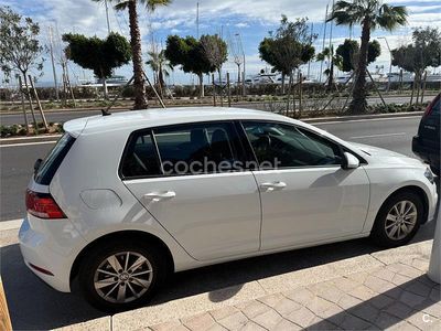 Usado VW Golf VII Advance 115 CV (84 kW) 2019 Blanco Berlina