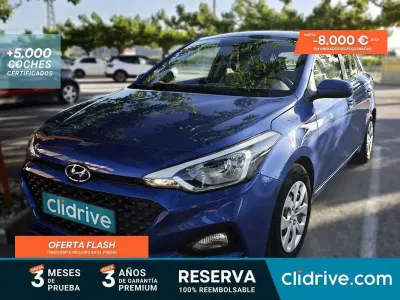 Käytetty Hyundai i20 99 HP (72 kW) 2020 Sininen Viistoperä