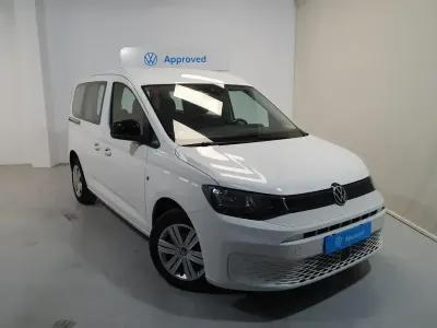 Usado VW Caddy 102 CV (75 kW) 2021 Blanco Monovolumen