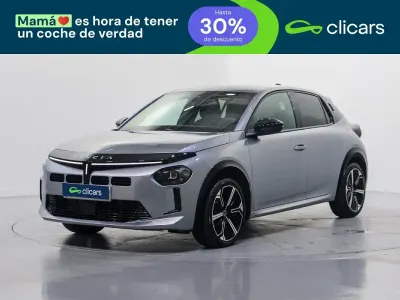 Usado Lancia Ypsilon 110 CV (80 kW) 2025 Negro Utilitario