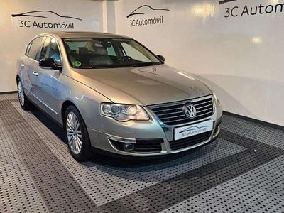 Usado VW Passat Highline 250 CV (183 kW) 2007 Beige Familiar