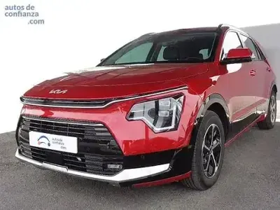 Usado Kia Niro 141 CV (103 kW) 2025 Rojo SUV