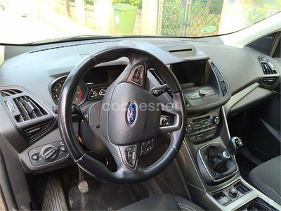 Gris / plata Usado 2017 Ford Kuga Business Edition SUV | 11.990 € (Precio justo)