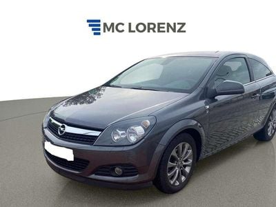 Gris / plata Usado 2011 Opel Astra GTC Berlina | 5990 € (Precio justo)