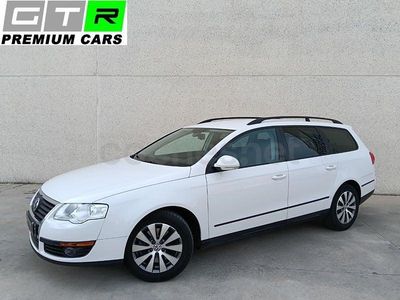 Usado VW Passat Advance 140 CV (102 kW) 2010 Blanco Familiar