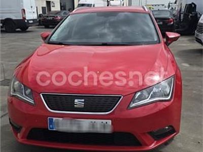 Usado Seat Leon ST Ecomotive 110 CV (80 kW) 2016 Rojo Familiar
