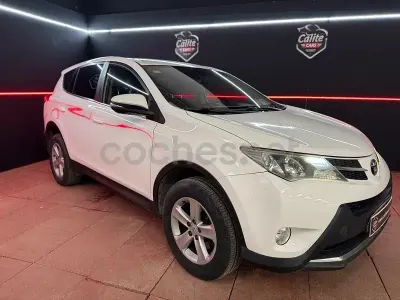 Begagnad Toyota RAV4 Advance 124 HK (91 kW) 2015 Vit SUV