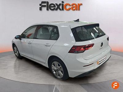 Usado VW Golf VIII Life 110 HP (80 kW) 2021 Branco Sedan