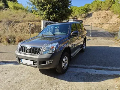 Usado Toyota Land Cruiser 163 CV (119 kW) 2005 Gris / plata SUV