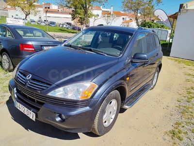 Usado Ssangyong (KGM) Kyron 141 CV (103 kW) 2006 Gris / plata SUV