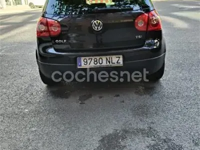 Usado VW Golf V Highline 140 CV (102 kW) 2007 Negro Berlina